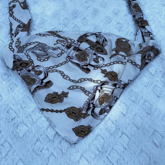 Elegant White & Gold Bandana Tie Top, Size Small | Zaful - Picture 2 of 4